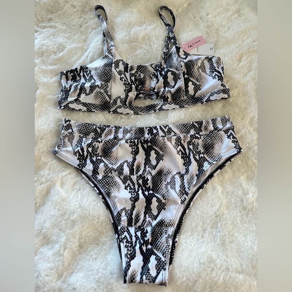 Swimsuit for women